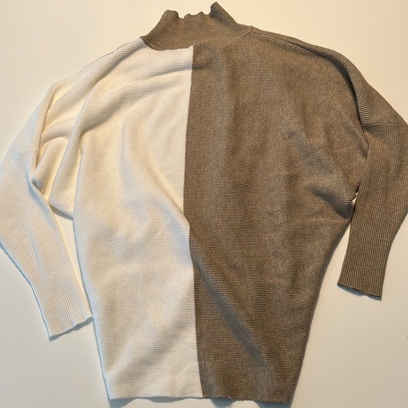 Elan cross front sweater - Picture 7 of 8